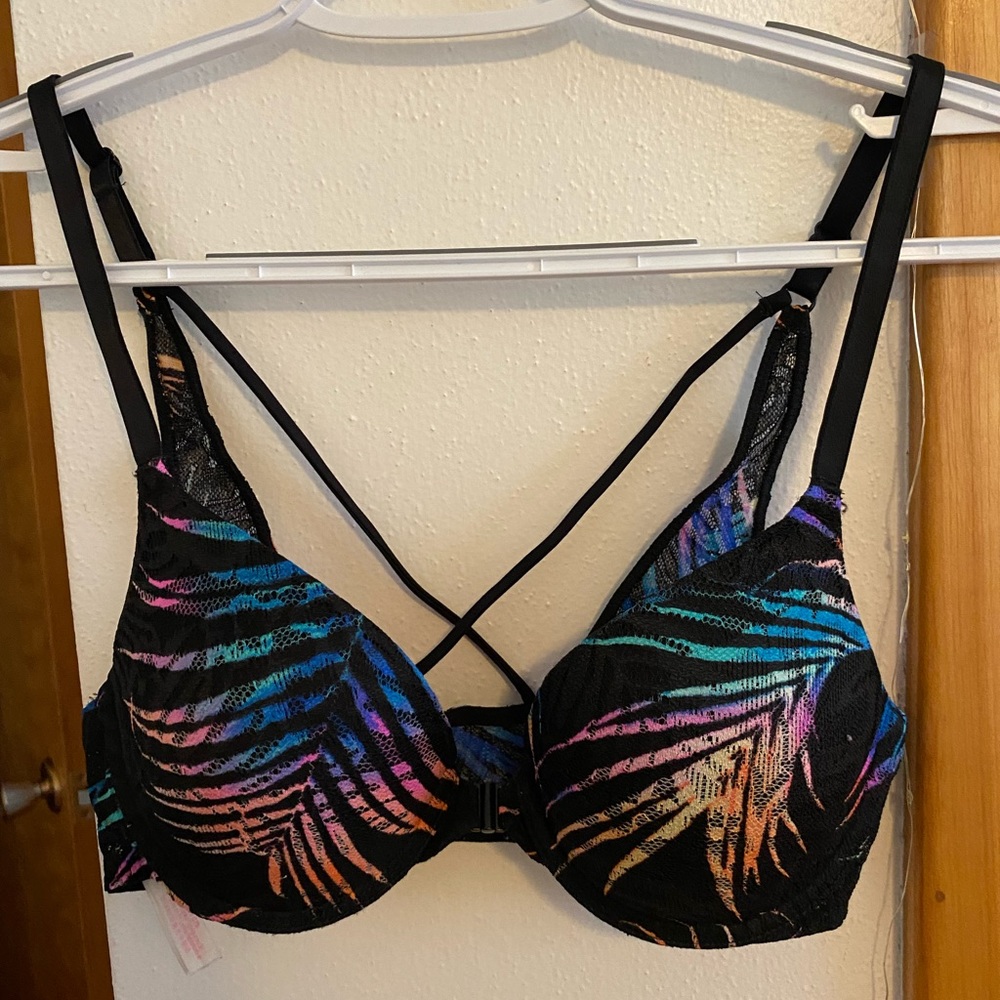 Pink Victoria’s Secret Push Up Bra (Front clasp)